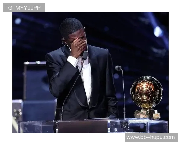 全球足坛历史十大最贵引援球星盘点及其转会背后的故事